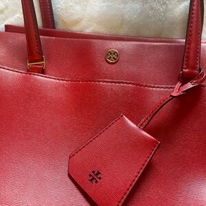 Authentic Tory Burch Leather Purse